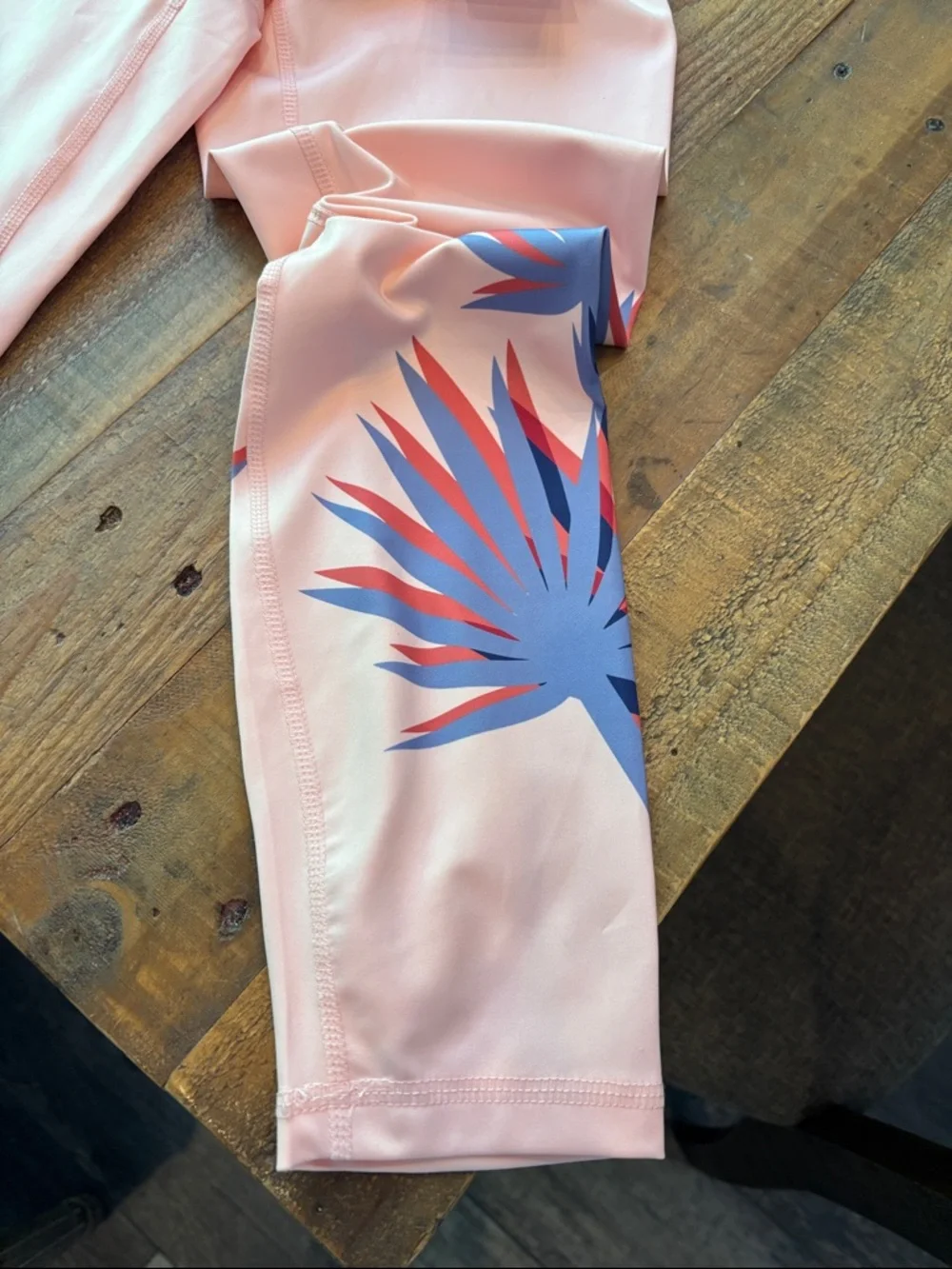 Wildfox Pink Leggings with Blue & Purple Palm Accents nwt - Picture 5 of 5